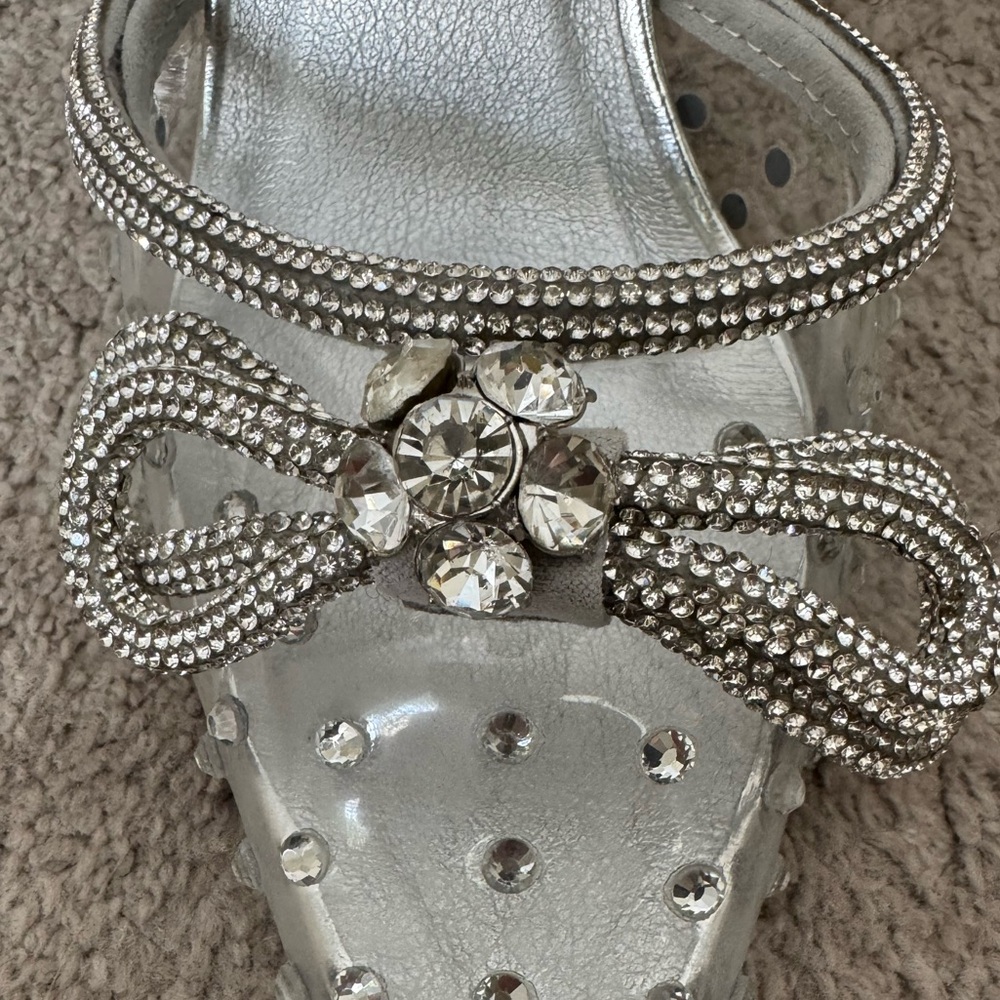 Bellini Silver Rhinestone Bow Pointed-Toe Heels - Picture 7 of 10